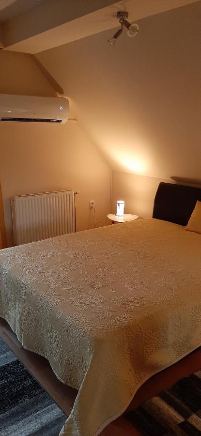 Napko Apartman Sopron Ngoại thất bức ảnh