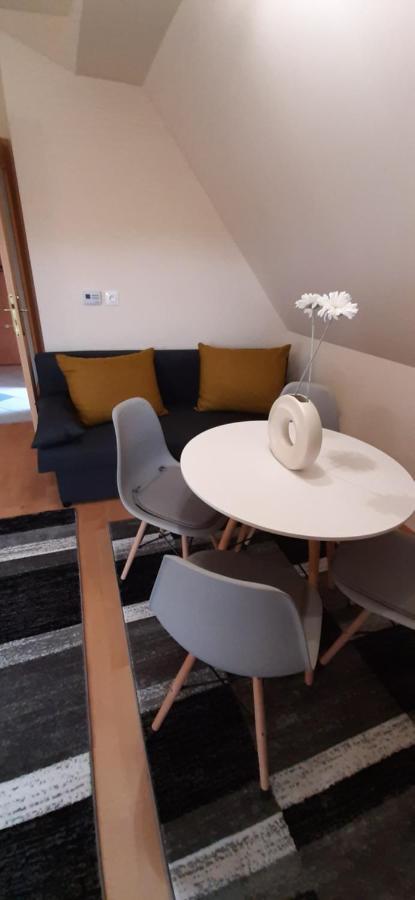 Napko Apartman Sopron Ngoại thất bức ảnh