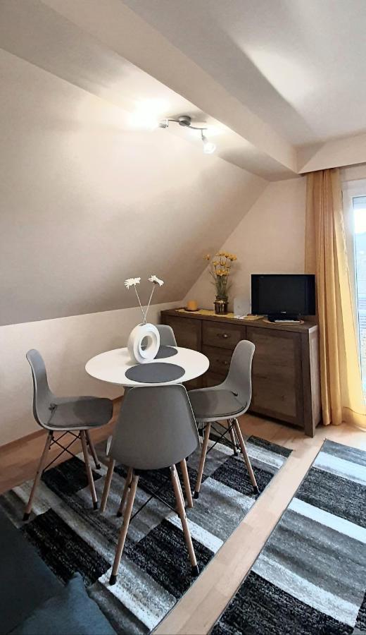 Napko Apartman Sopron Ngoại thất bức ảnh